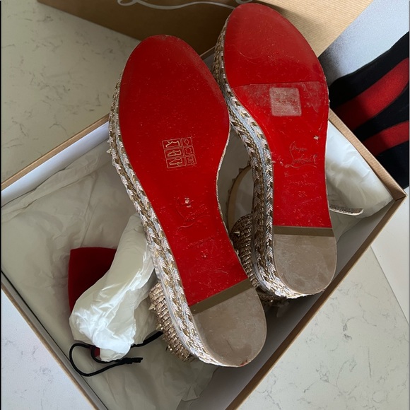 Christian Louboutin sandals. 36.5 - Picture 2 of 2
